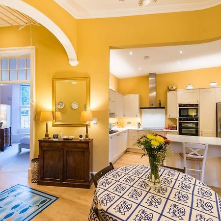 Huntly Street Villa เอดินบะระ ภายนอก รูปภาพ