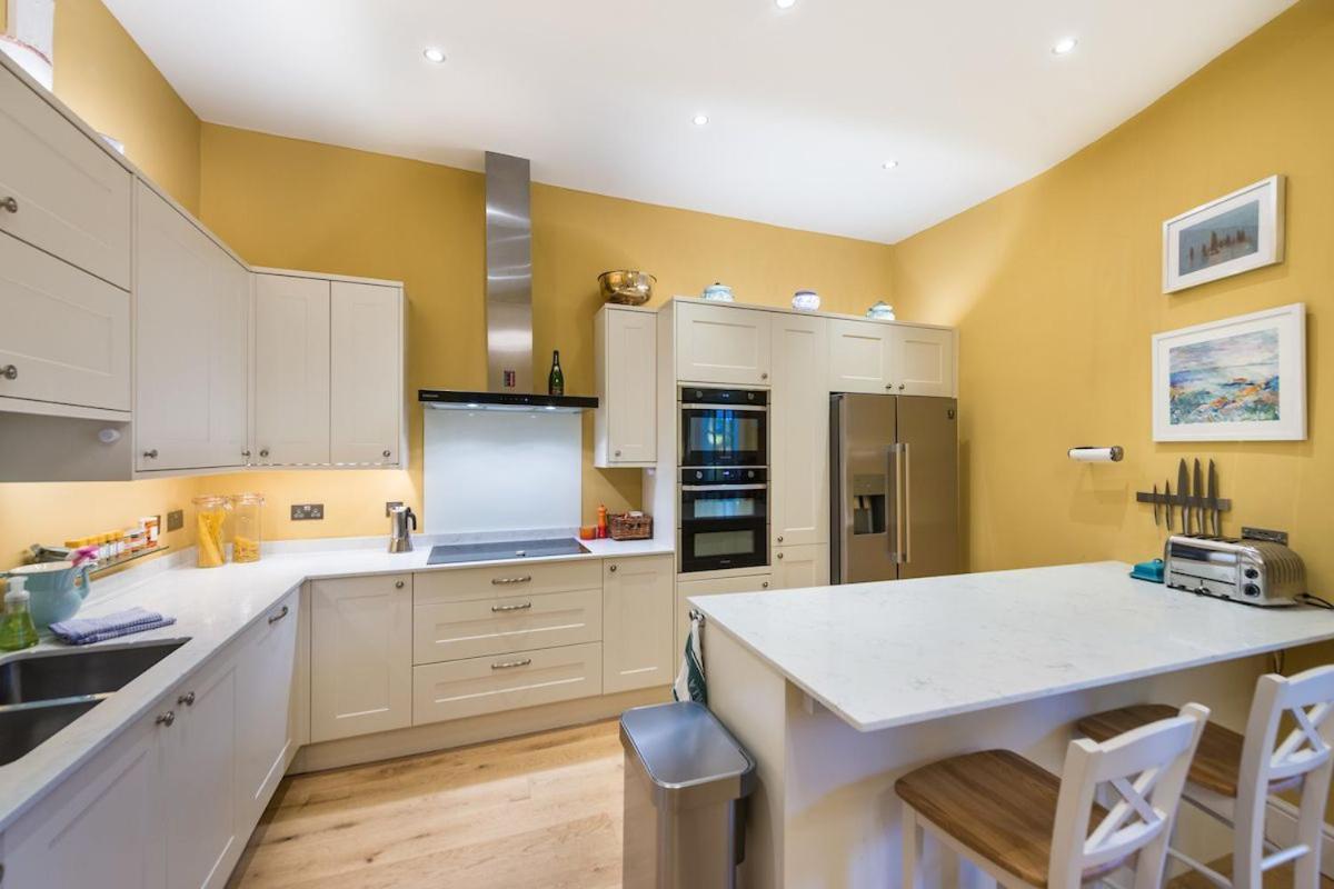 Huntly Street Villa เอดินบะระ ภายนอก รูปภาพ